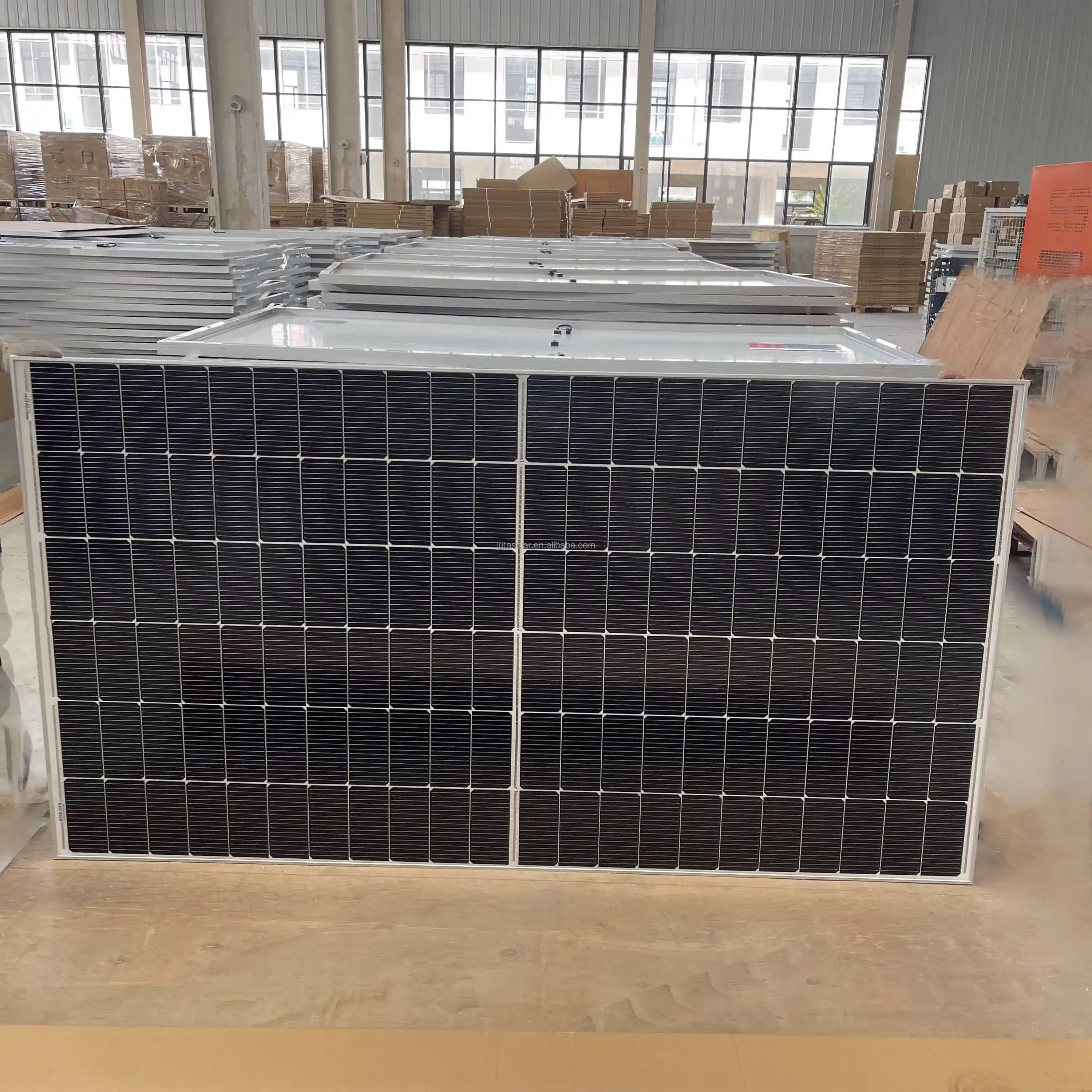 Portable Solar Panel Monocrystalline 12v-100w Grade Photovoltaic Panel N-type 10w-50w Range 60w-100w Options