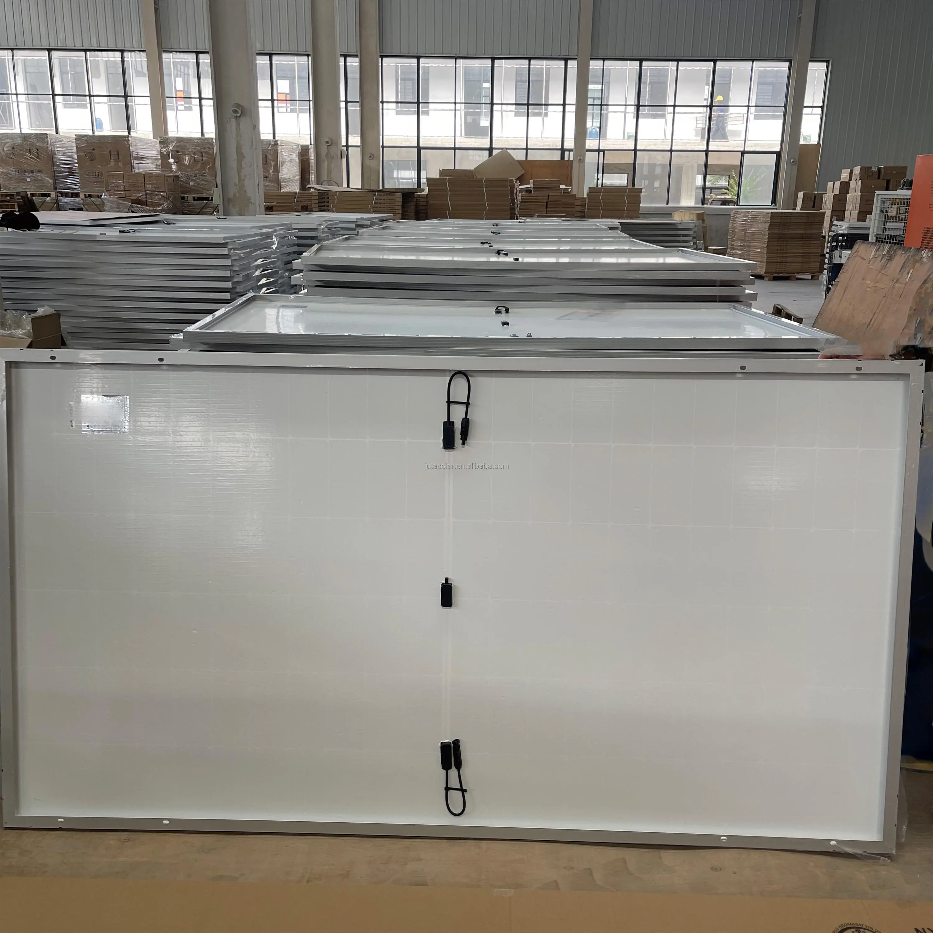 Portable Solar Panel Monocrystalline 12v-100w Grade Photovoltaic Panel N-type 10w-50w Range 60w-100w Options